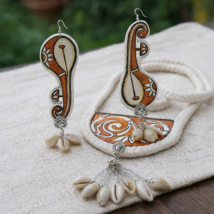 Hand-painted artisan jewellery set with folk art design